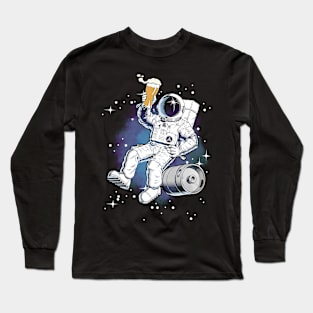 Astronaut with a beer Long Sleeve T-Shirt